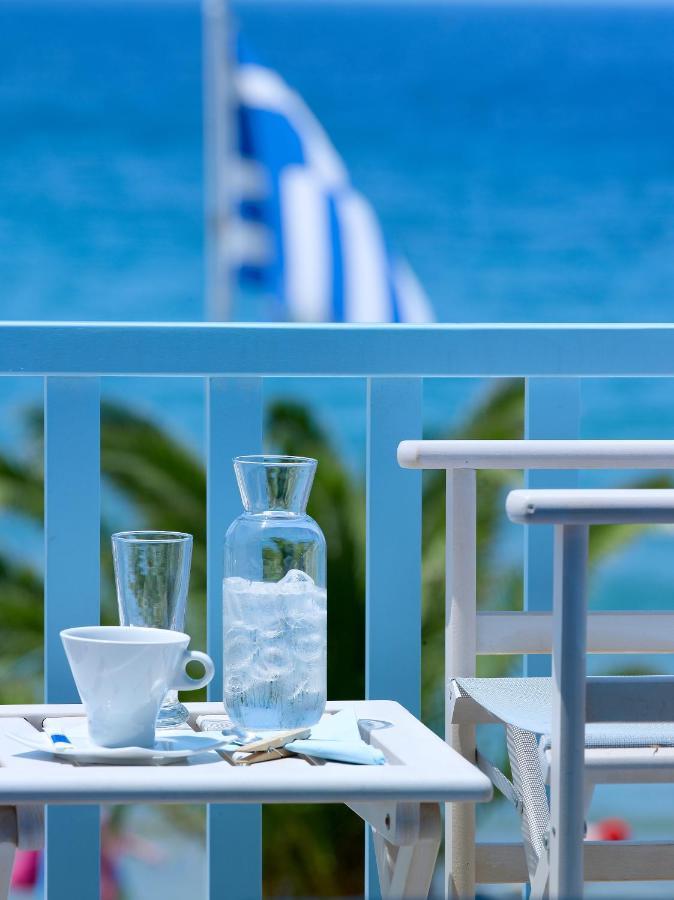 Blue Harmony Hotel Kini ภายนอก รูปภาพ